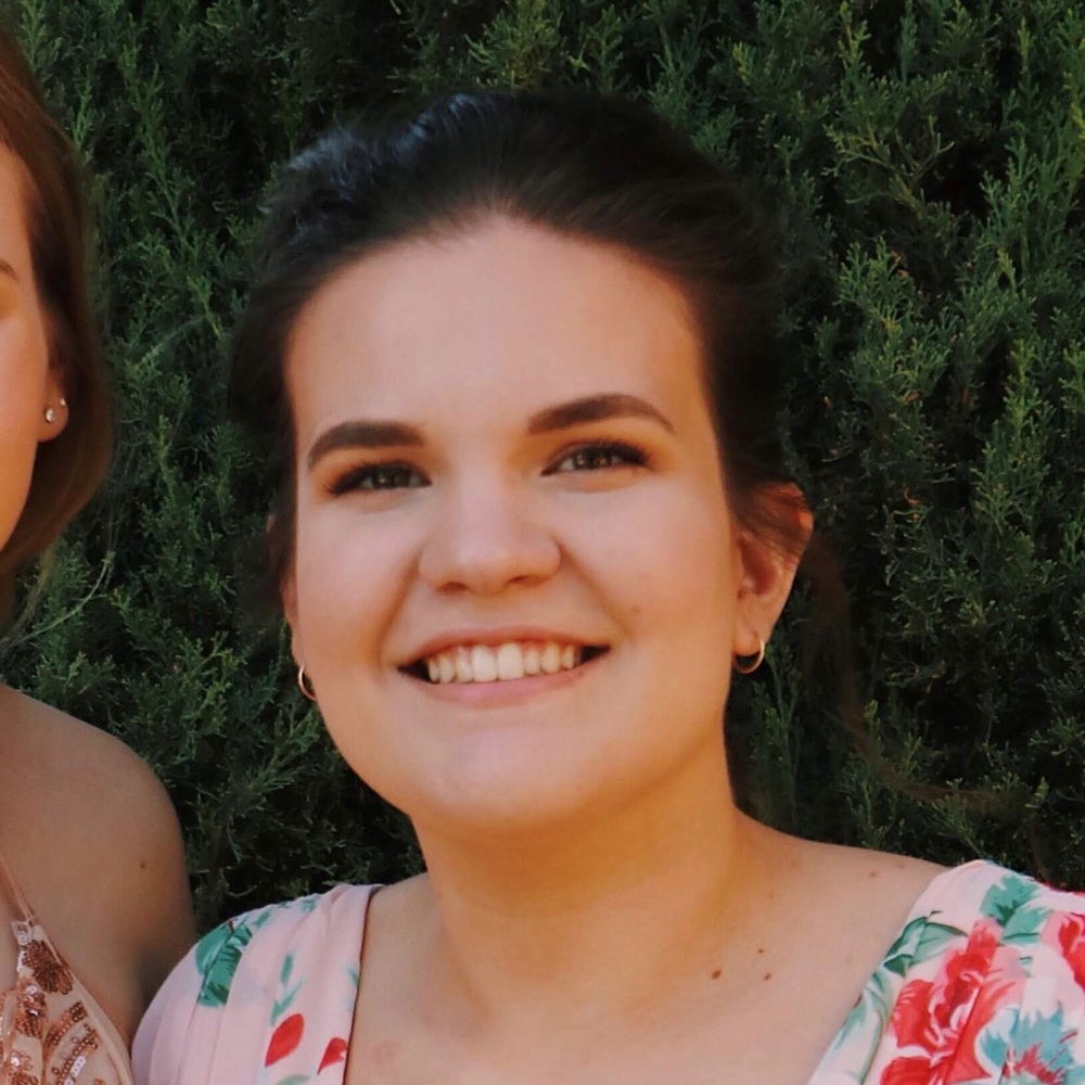 Meet your Posher, Julia